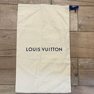 Louis Vuitton Cream Dust Bag with Blue Accent